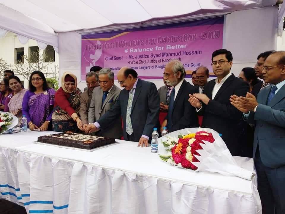 ‘নারী বিচারক ও আইনজীবীদের সংখ্যা দিন দিন বাড়ছে- যা সত্যিই আশাব্যঞ্জক’