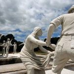 মুক্তিযুদ্ধে পাকিস্তানি হানাদার বাহিনীর নারী নির্যাতনের ভাস্কর্য