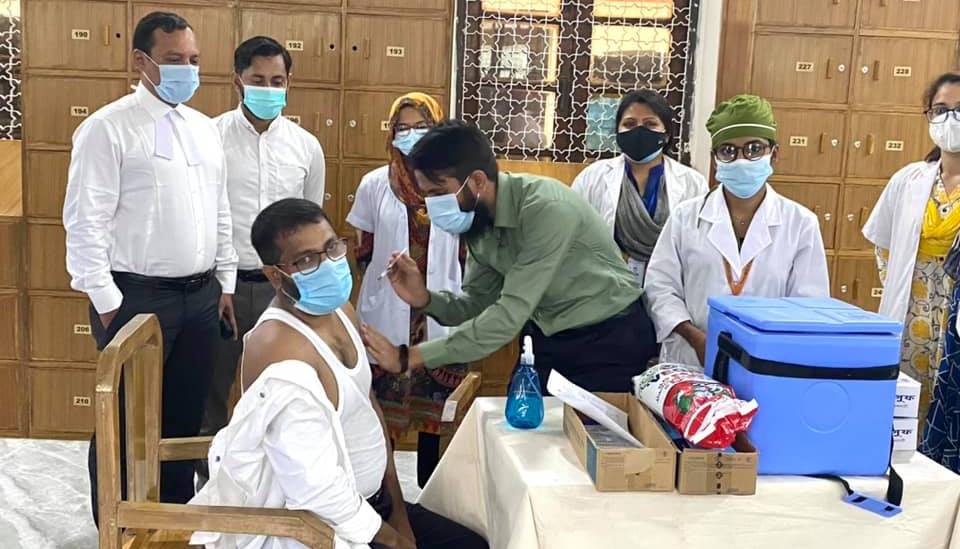সুপ্রিম কোর্ট বুথে ১ম ডোজ টিকা গ্রহণের শেষ দিন সোমবার
