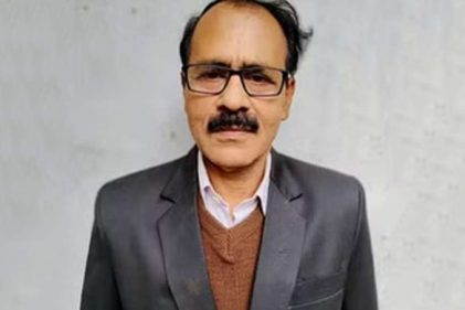 সন্তানের সমাবর্তন শেষে বাড়ি ফেরা হলো না আইনজীবীর