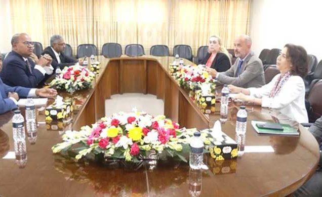 অ্যাটর্নি জেনারেলের সঙ্গে ইইউ প্রতিনিধি দলের বৈঠক