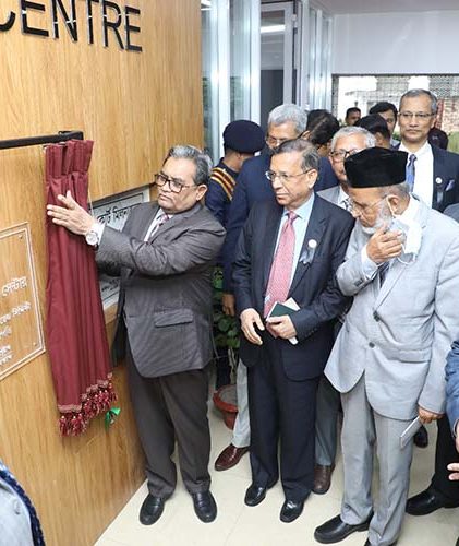 একার হাতে ক্ষমতা কেন্দ্রীভূত থাকলে সব কাজ করা সম্ভব না: প্রধান বিচারপতি