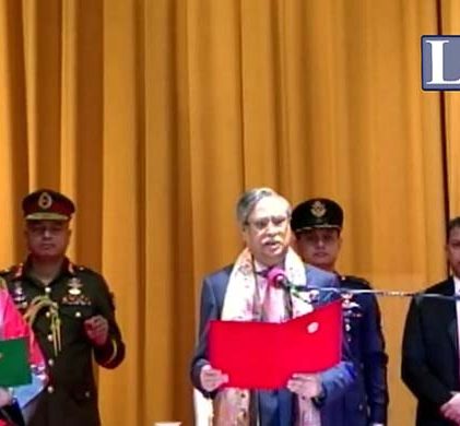 শপথ নিলেন নতুন প্রধান বিচারপতি ওবায়দুল হাসান