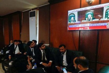 পাকিস্তানে সরাসরি সম্প্রচার করা হলো সুপ্রিম কোর্টের বিচারিক কার্যক্রম