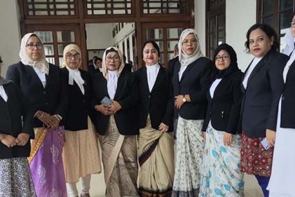 প্রধান বিচারপতির সঙ্গে নারী আইনজীবী কল্যাণ সংস্থার সাক্ষাৎ