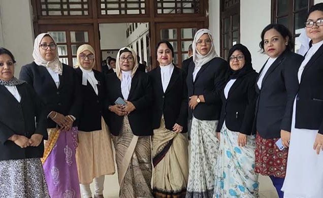 প্রধান বিচারপতির সঙ্গে নারী আইনজীবী কল্যাণ সংস্থার সাক্ষাৎ