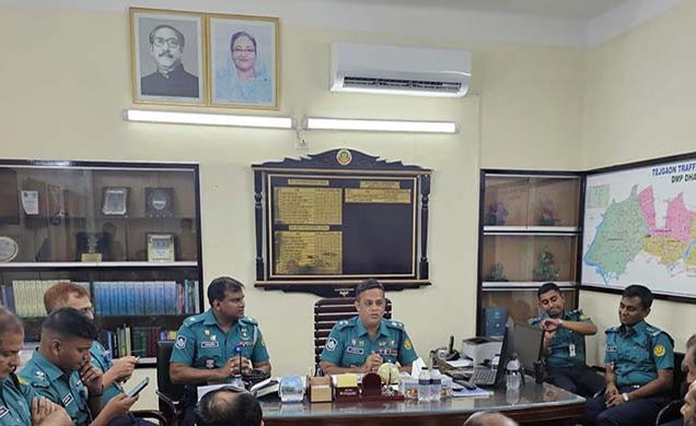 অগ্নি-সন্ত্রাস ও নাশকতা প্রতিরোধে ট্রাফিক তেজগাঁও বিভাগের সচেতনতামূলক সভা