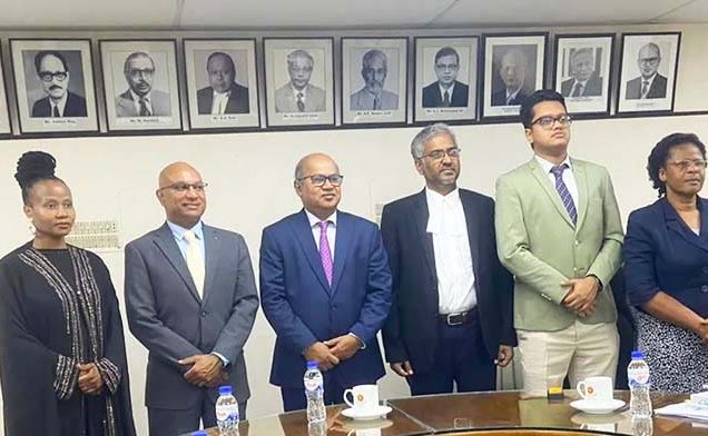 অ্যাটর্নি জেনারেলের সঙ্গে কমনওয়েলথ প্রতিনিধি দলের বৈঠক