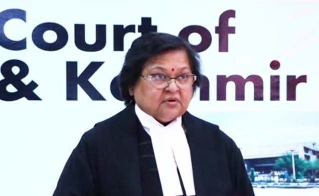 বাংলাদেশে আলাদা মেডিয়েশন আইন হওয়া জরুরি: জম্মু-কাশ্মীর হাইকোর্টের সাবেক প্রধান বিচারপতি