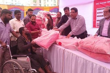 বাল্য বিবাহ প্রতিরোধে এলএএইচপি’র আলোচনা ও শীতবস্ত্র বিতরণ কর্মসূচী