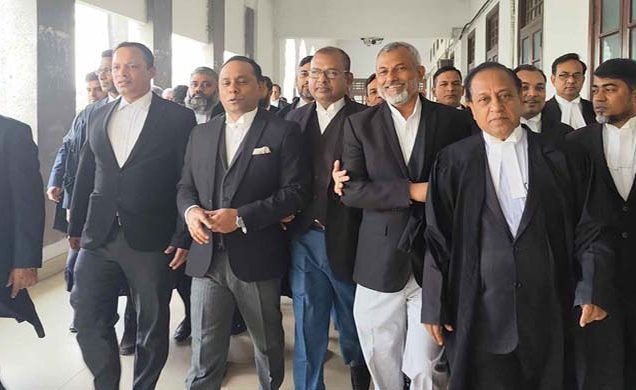 বিএনপির ৭ শীর্ষ আইনজীবীর আদালত অবমাননার আদেশ বুধবার