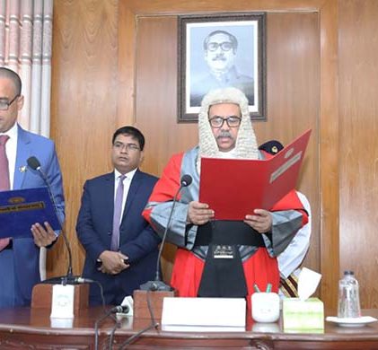 শপথ নিলেন পিএসসির নতুন সদস্য অধ্যাপক ড. প্রদীপ কুমার পাণ্ডে