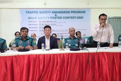 স্কুলেও শুরু হলো ডিএমপির 'সড়ক নিরাপত্তা পোস্টার প্রতিযোগিতা ২০২৪'