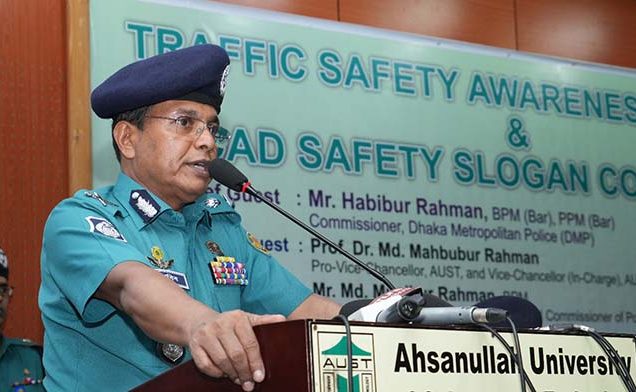 যানজট নিয়ন্ত্রণে সবাইকেই আন্তরিক হতে হবে: ডিএমপি কমিশনার
