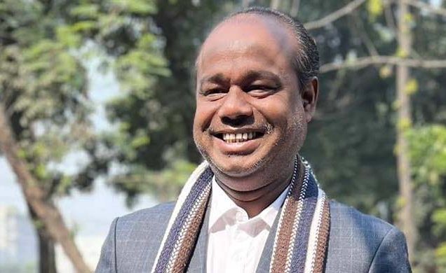 বিচারকের সামনে বাদীর আইনজীবীকে মারধর-হত্যার হুমকি