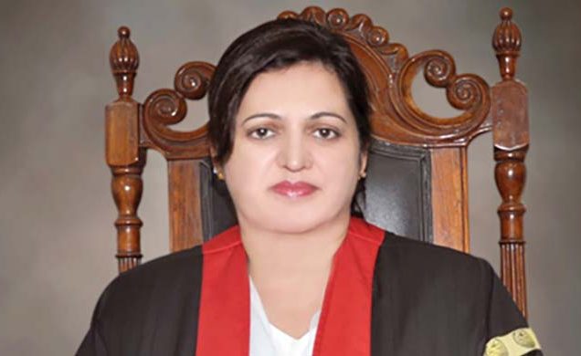 লাহোর হাইকোর্টের প্রথম নারী প্রধান বিচারপতি আলিয়া নীলম