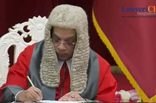 ধ্বংসস্তূপে দাঁড়িয়ে নতুন করে শুরু করতে হবে : প্রধান বিচারপতি