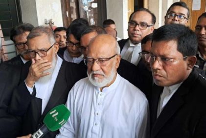 অর্থপাচার মামলায় খালাস পেলেন খন্দকার মোশাররফ, বিচারককে জানালেন ধন্যবাদ