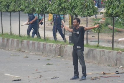 আবু সাঈদ হত্যার দায়ে সাবেক আইজিপিসহ ১৭ জনের নামে মামলা