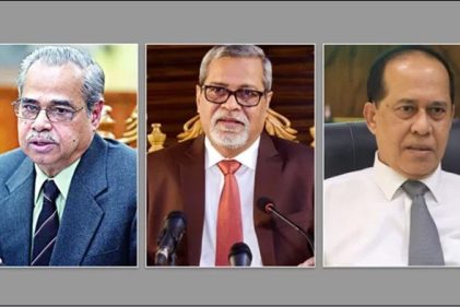 প্রহসনের নির্বাচন পরিচালনার অভিযোগে সাবেক ৩ সিইসি'র বিরুদ্ধে মামলা