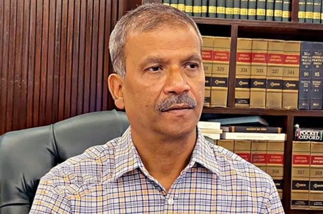 আন্তর্জাতিক অপরাধ ট্রাইব্যুনাল পরিদর্শন করলেন আইন উপদেষ্টা