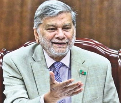 সাবেক মন্ত্রী মান্নানের জামিন নিয়ে আদালতে আইনজীবীদের হট্টগোল