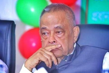 ম খা আলমগীরের দেশত্যাগে নিষেধাজ্ঞা