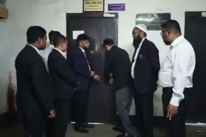 সিলেটে দুই পিপির কক্ষে তালা দিলেন আইনজীবী ফোরামের নেতারা