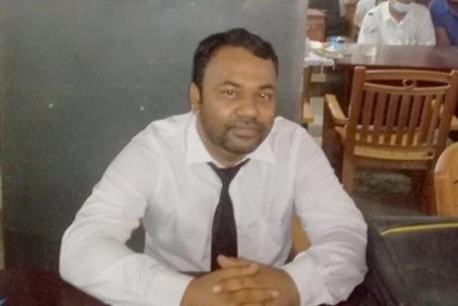 ফ্যানে ঝুলছিল ওড়না, মেঝেতে পড়ে ছিল আইনজীবীর মরদেহ