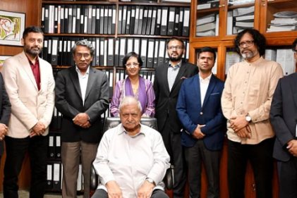 ড. কামাল হোসেনের সঙ্গে সংবিধান সংস্কার কমিশনের সাক্ষাৎ