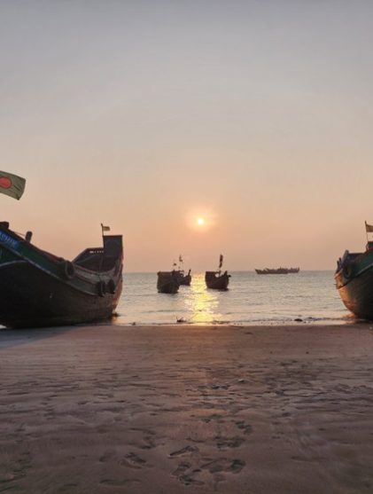 নাফ নদীতে মৎস্য আহরণের নিষেধাজ্ঞা প্রশ্নে হাইকোর্টের রুল