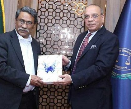 প্রধান বিচারপতির সাথে সংবিধান সংস্কার কমিশনের সৌজন্য সাক্ষাৎ