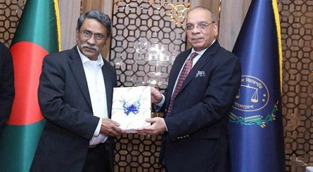 প্রধান বিচারপতির সাথে সংবিধান সংস্কার কমিশনের সৌজন্য সাক্ষাৎ
