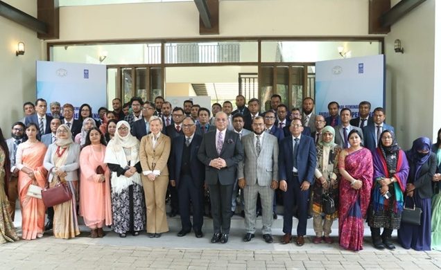 বিশেষায়িত বাণিজ্যিক আদালত প্রতিষ্ঠায় পদক্ষেপ নেওয়া হচ্ছে: প্রধান বিচারপতি