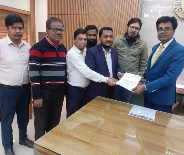 ২ দফা দাবি বাস্তবায়নে কক্সবাজারে বিচার বিভাগীয় কর্মচারী সমিতির স্মারকলিপি