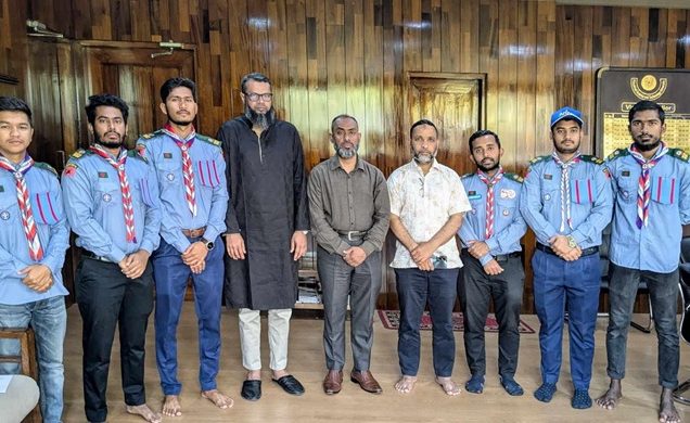 পবিপ্রবি স্কাউটের সিনিয়র রোভার মেট আইন অনুষদের বেনজিন