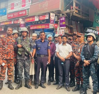 বরগুনায় বিশুদ্ধ খাদ্য আদালতের অভিযান: চার প্রতিষ্ঠানের বিরুদ্ধে মামলা, গ্রেফতার ৪