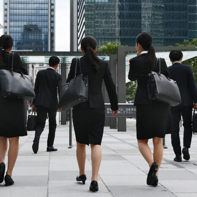 প্রতিদিন ৫ মিনিট আগে অফিস আসতে বাধ্য করেন বস, মামলা লড়ে ওভারটাইমের ৫৯ লাখ আদায় কর্মীর