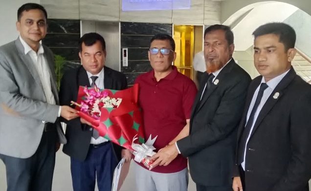 আইন সচিবের সাথে কক্সবাজার আইনজীবী সমিতি নেতৃবৃন্দের সৌজন্য সাক্ষাৎ