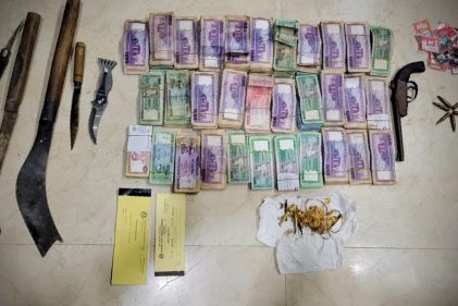 কক্সবাজারে ৩০ লক্ষ টাকা ও স্বর্ণ গায়েবের ঘটনায় কোস্ট গার্ড কর্মকর্তাকে আদালতে তলব