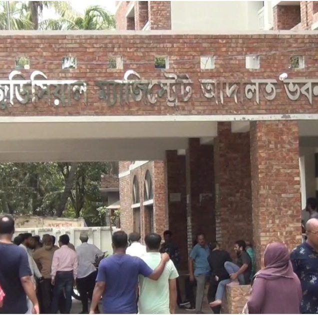 টাকার অভাবে ছিল না আইনজীবী, সত্য স্বীকারে জামিন