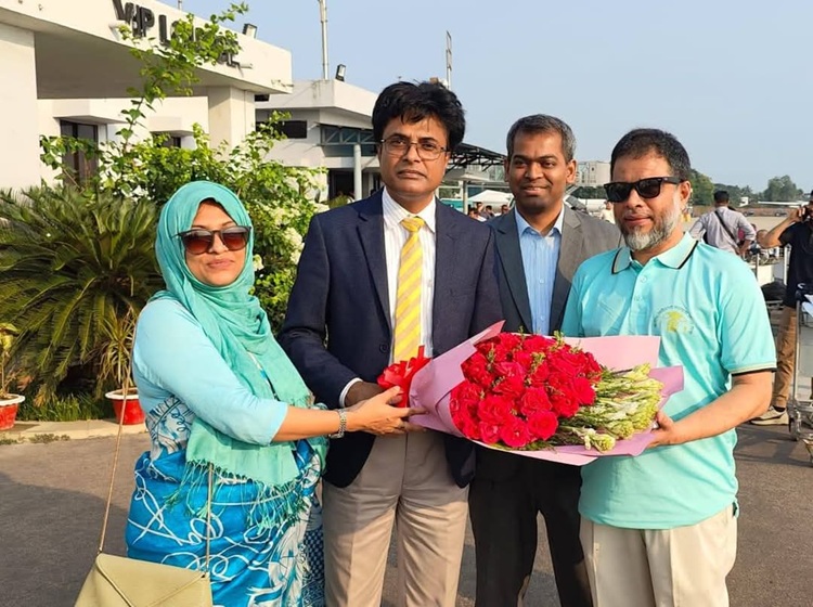 ছবি : সরকারী আইনগত সহায়তা সেবা কার্যক্রম সম্প্রসারণে স্থানীয় সুশীল সমাজ ও ধর্মীয় নেতৃবৃন্দের অংশগ্রহণে পরামর্শ সভায় প্রধান অতিথির বক্তব্য রাখছেন জাতীয় আইনগত সহয়তা প্রদান সংস্থার পরিচালক সৈয়দ আজাদ সুবহানী