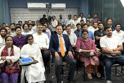 De Jure Academy-র সেমিনারে ভবিষ্যৎ আইনজীবীদের প্রেরণা দিলেন ব্যারিস্টার কাজল