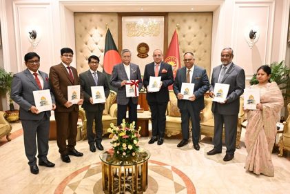 রাষ্ট্রপতির কাছে সুপ্রিম কোর্টের বার্ষিক প্রতিবেদন পেশ