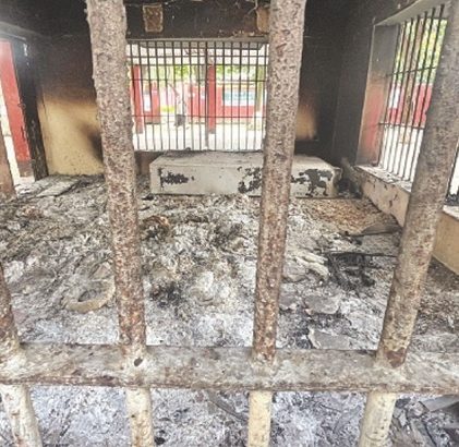 নরসিংদী জেলা কারাগারে হামলা