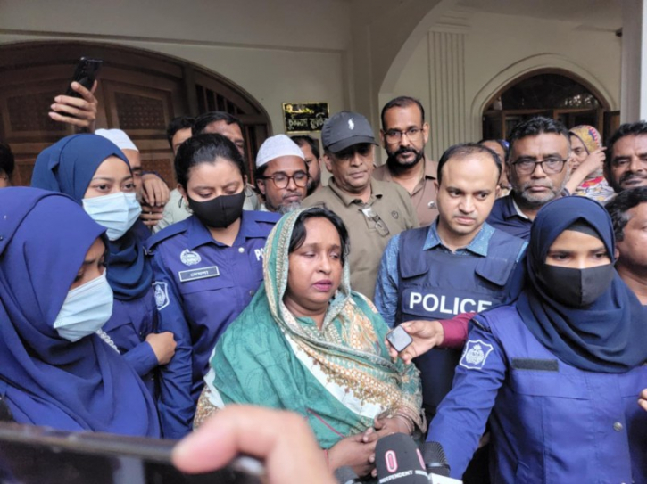 সেলিনা হায়াৎ আইভী