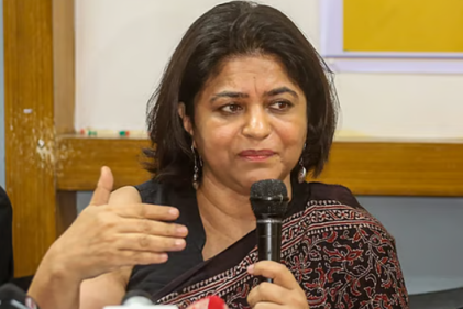 সুপ্রিম কোর্টের আইনজীবী ব্যারিস্টার সারা হোসেন