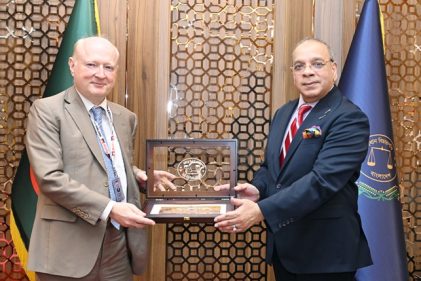 প্রধান বিচারপতির সাথে জার্মান রাষ্ট্রদূতের সৌজন্য সাক্ষাৎ