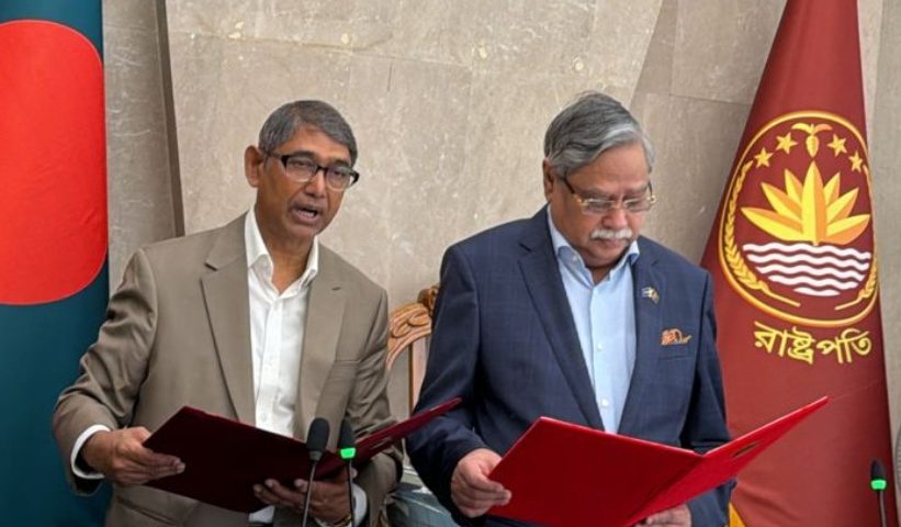 মন্ত্রী হলেন অ্যাডভোকেট আহমেদ আযম খান