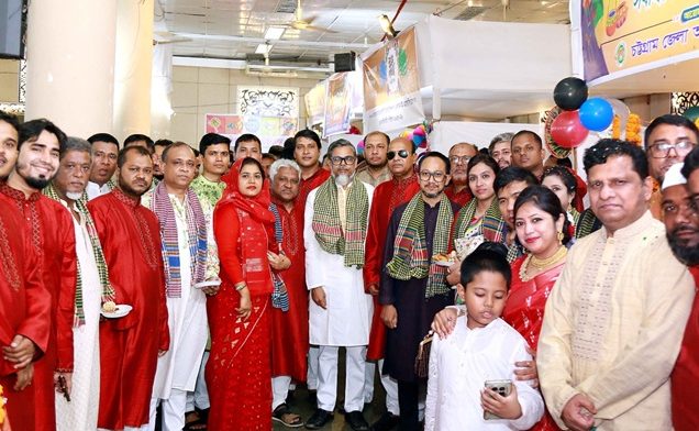 চট্টগ্রাম জেলা আইনজীবী সমিতিতে বর্ণিল বৈশাখী উৎসব উদযাপন